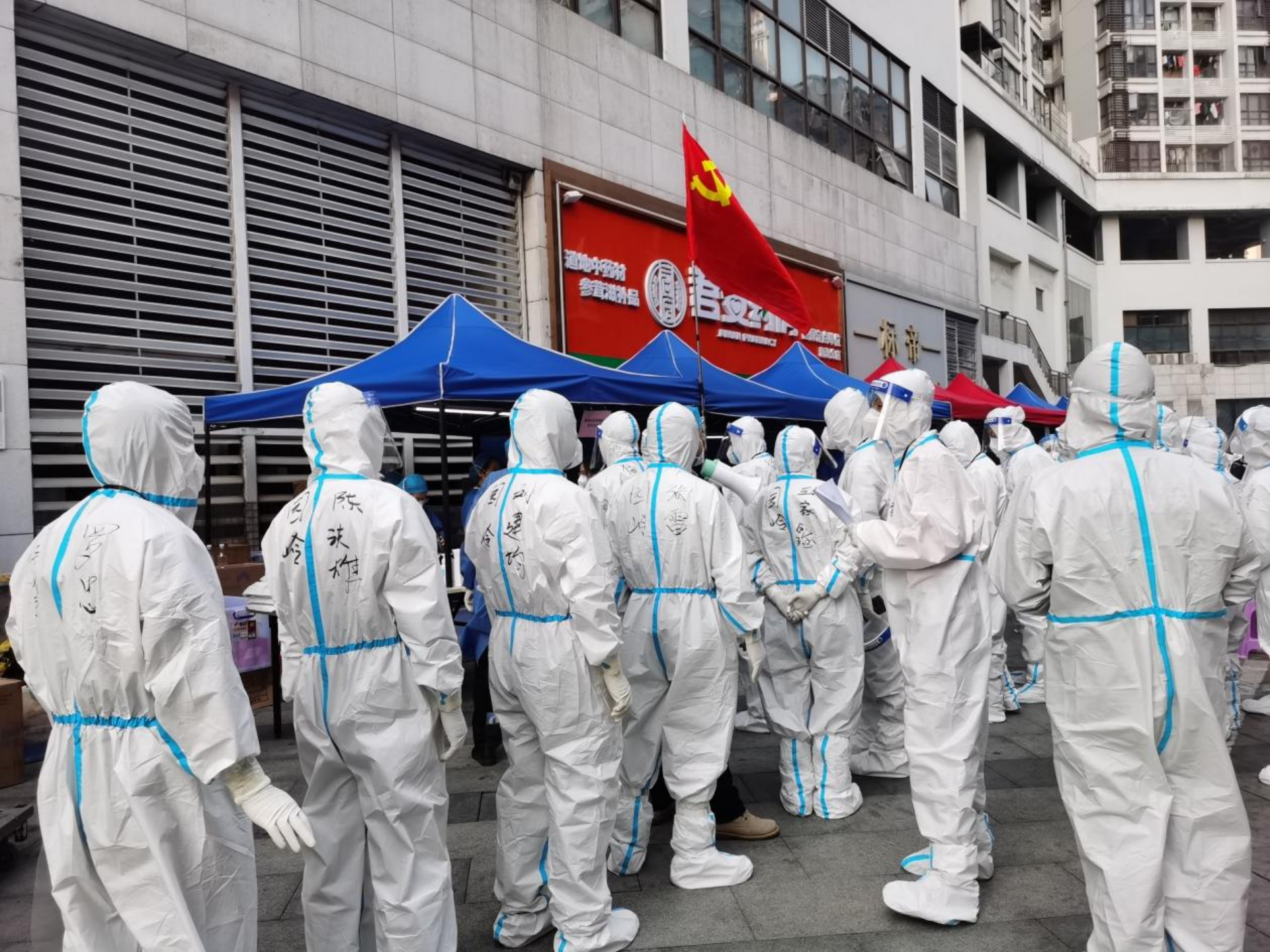 逆行而来,迎难而上 园岭儿女战斗在新洲南村抗疫第