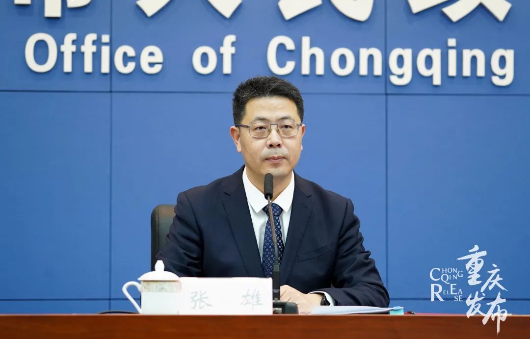 张雄介绍相关情况&nbsp; 吴汪洋 摄