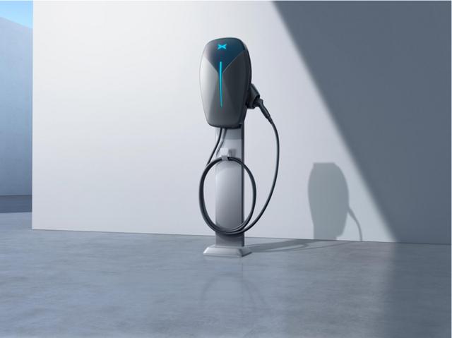 小鹏20kW直流充电桩上线 充电1h续航150km休闲区蓝鸢梦想 - Www.slyday.coM