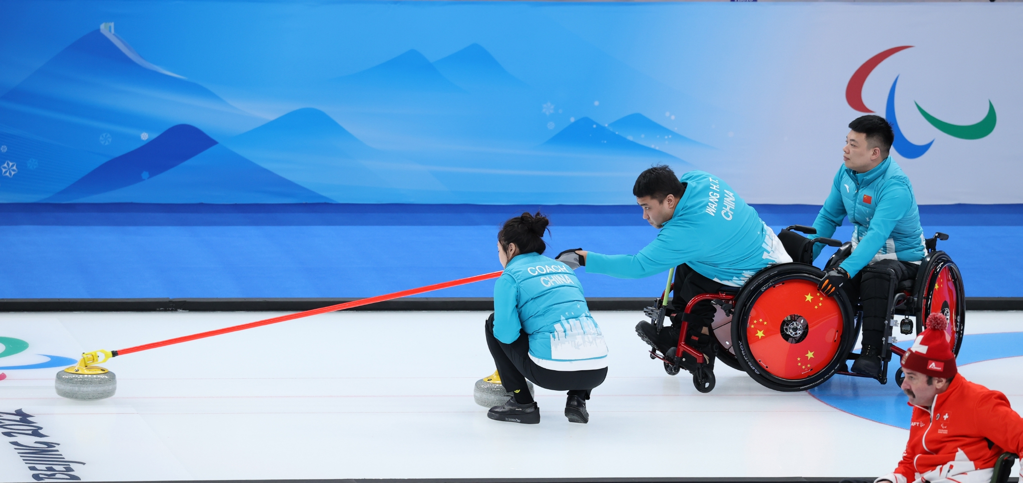 轮椅冰壶中国队进行赛前训练