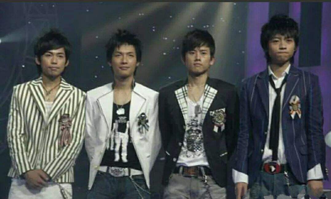 魏晨结婚誓言环节2人哭了多位快乐男声到场张杰爸妈也在