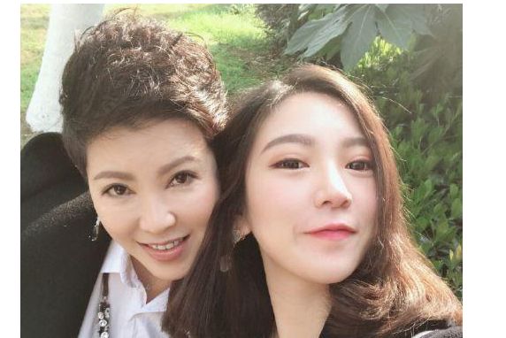 女儿却放弃演艺,做起了扫地僧|张雅涵|杭天琪|岩画_新浪新闻