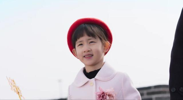 黄磊小女儿也要出道？多套造型为冬残奥拍mv成主角，新发型却翻车休闲区蓝鸢梦想 - Www.slyday.coM