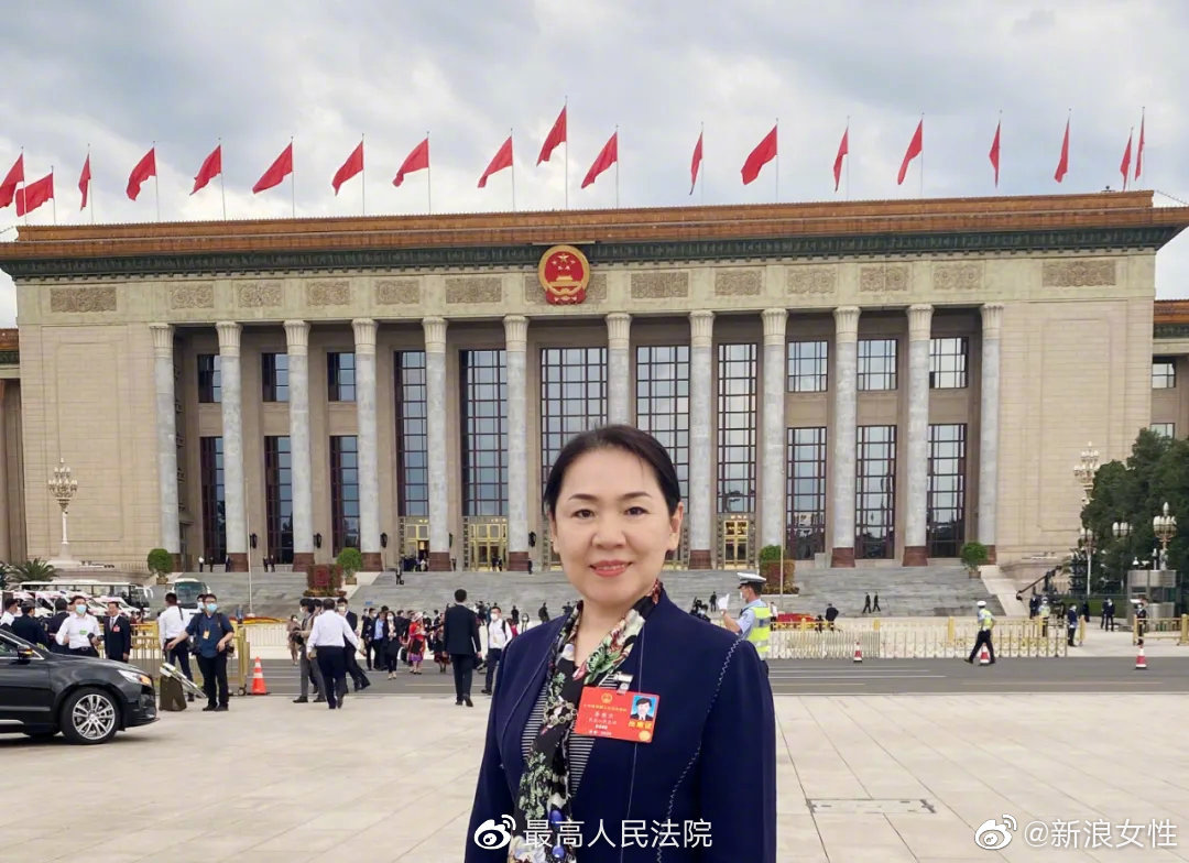 全国人大代表李亚兰:建议放开妇女劳动禁止范围休闲区蓝鸢梦想 - Www.slyday.coM 全国人大代表李亚兰:建议放开妇女劳动禁止范围休闲区蓝鸢梦想 - Www.slyday.coM