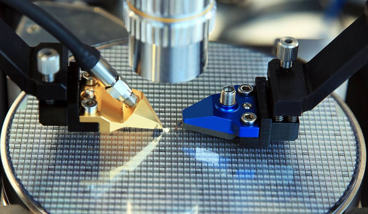 首颗3d封装芯片诞生集成600亿晶体管突破7nm工艺极限