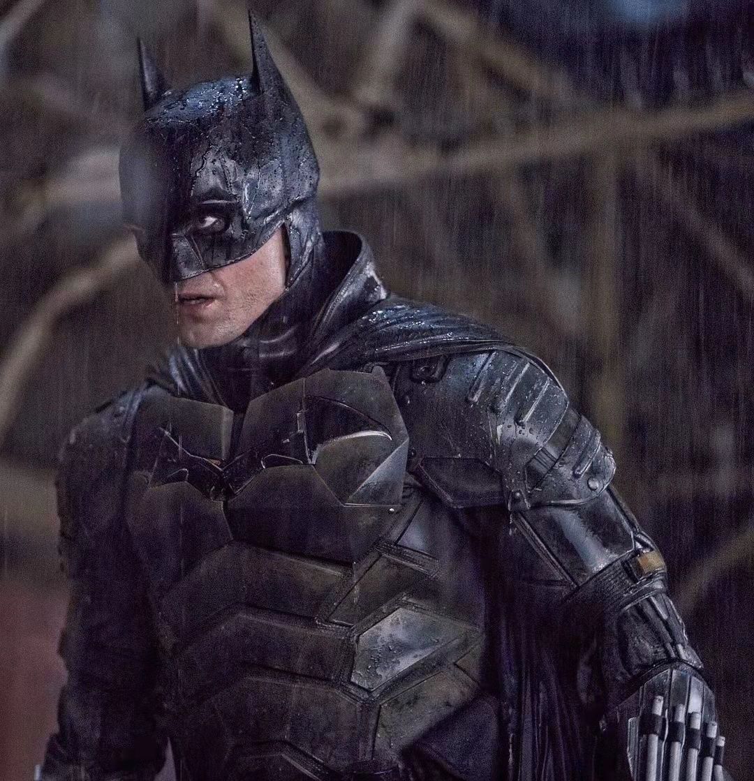 新蝙蝠侠海报张力强韦恩和谜语人上演双雄对峙网友坐等上映