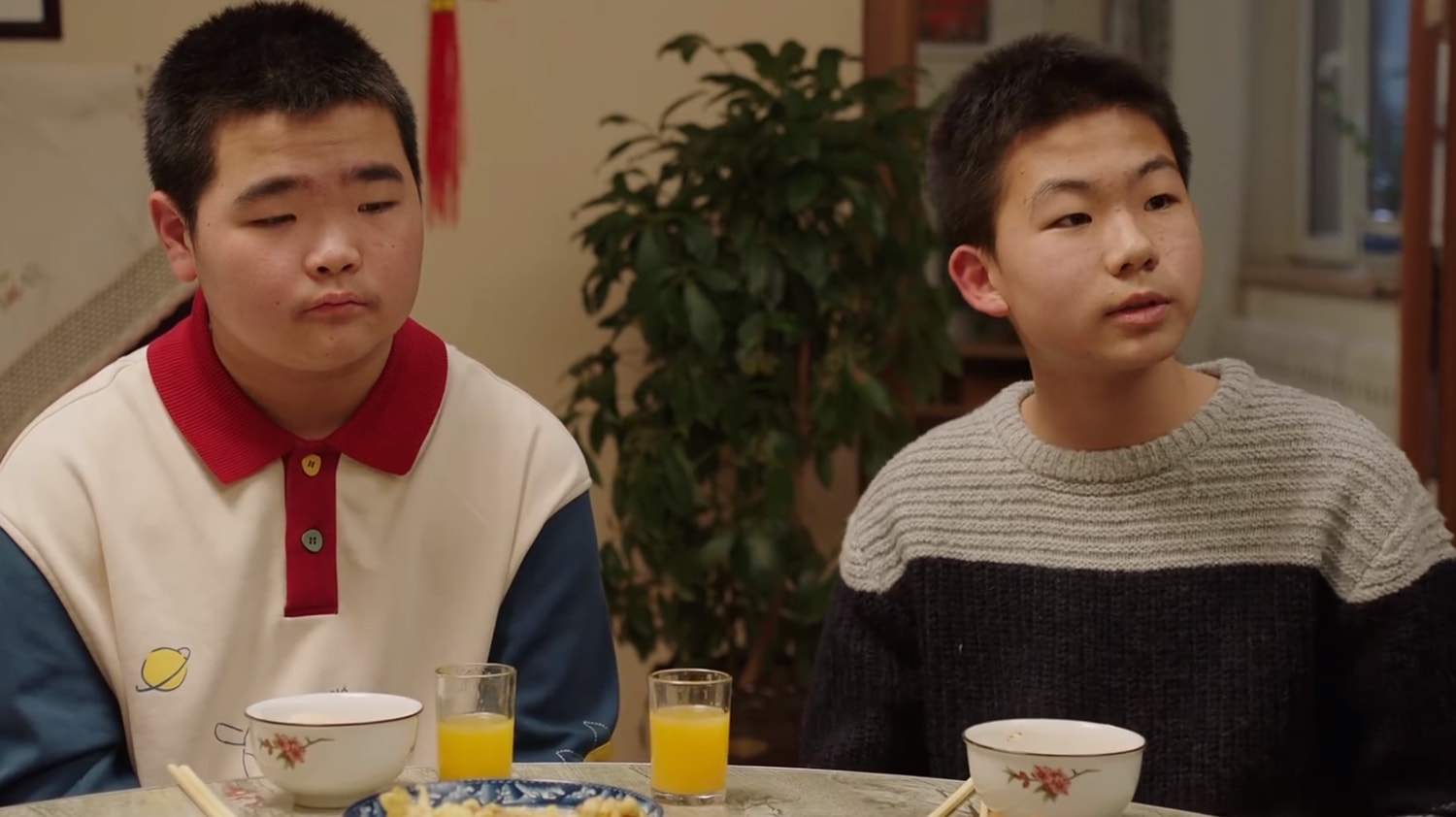 剧中的小演员们如今也成了大孩子,谢腾飞,赵兰妮,皮志高等角色却在剧