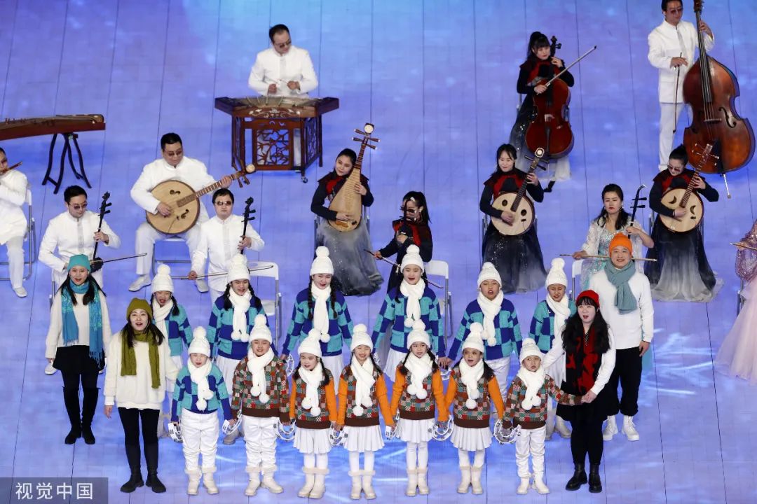 一捧微火,一片光明！盲人火炬手点燃冬残奥会主火炬，今夜的鸟巢让人感动休闲区蓝鸢梦想 - Www.slyday.coM