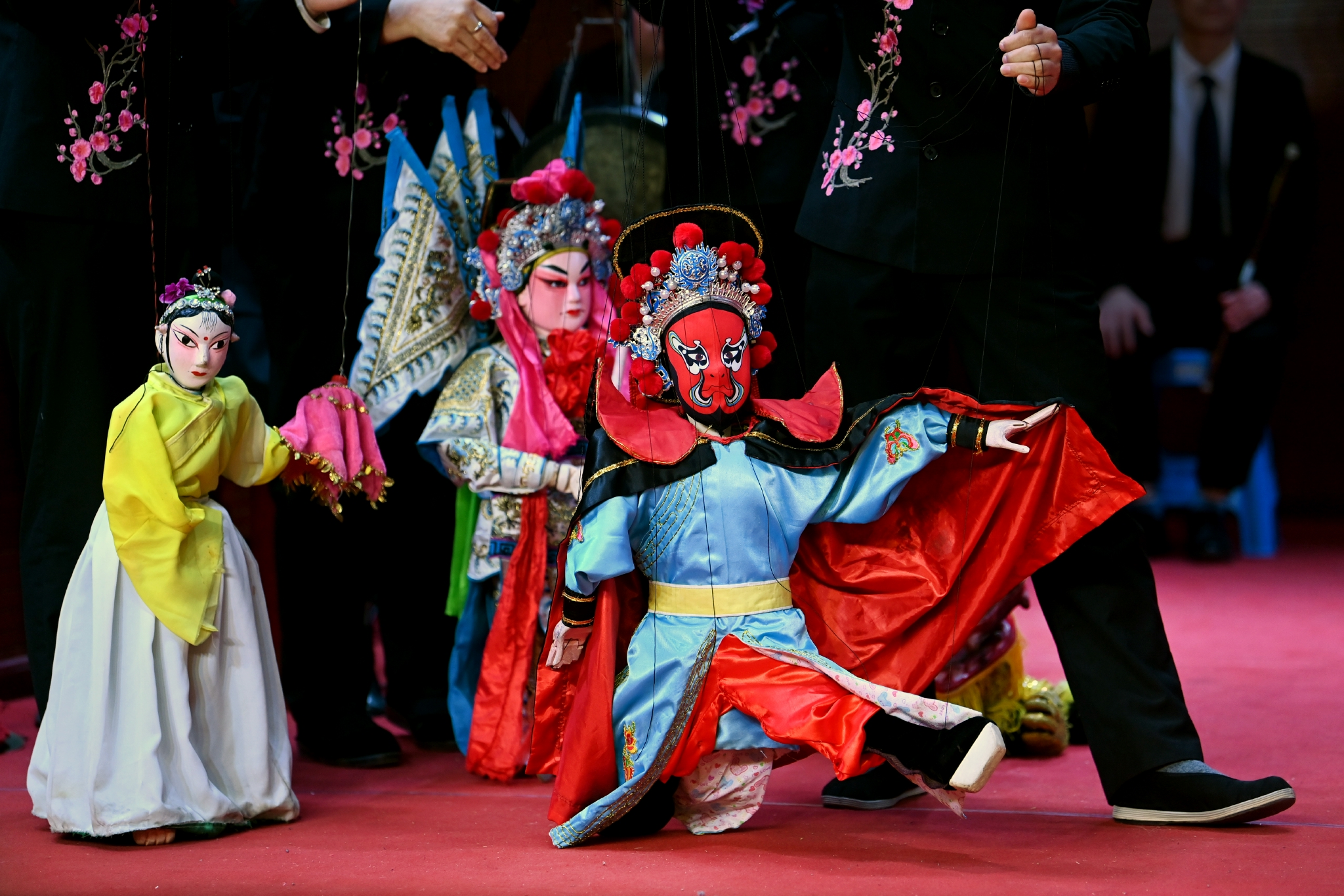 陕西合阳:提线木偶 焕发生机|陕西省|非遗_新浪新闻