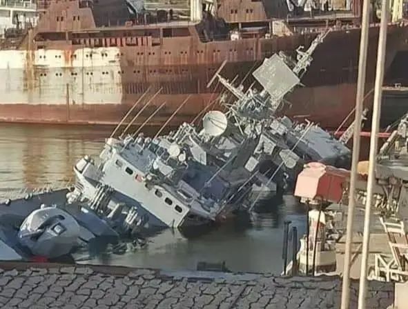 乌克兰：海军旗舰是我们凿沉的！