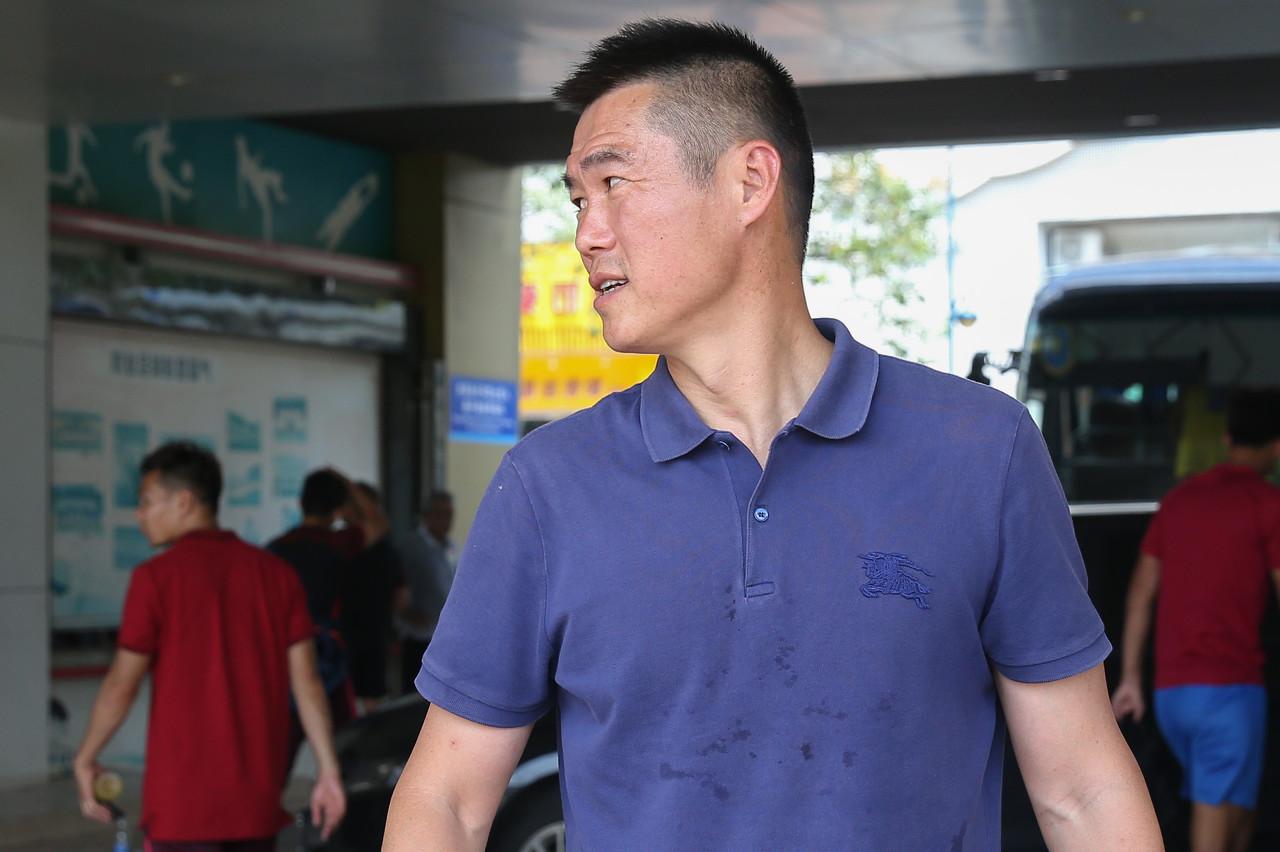 足坛掌故宿茂臻被两位爵爷共同欣赏的金头老茂