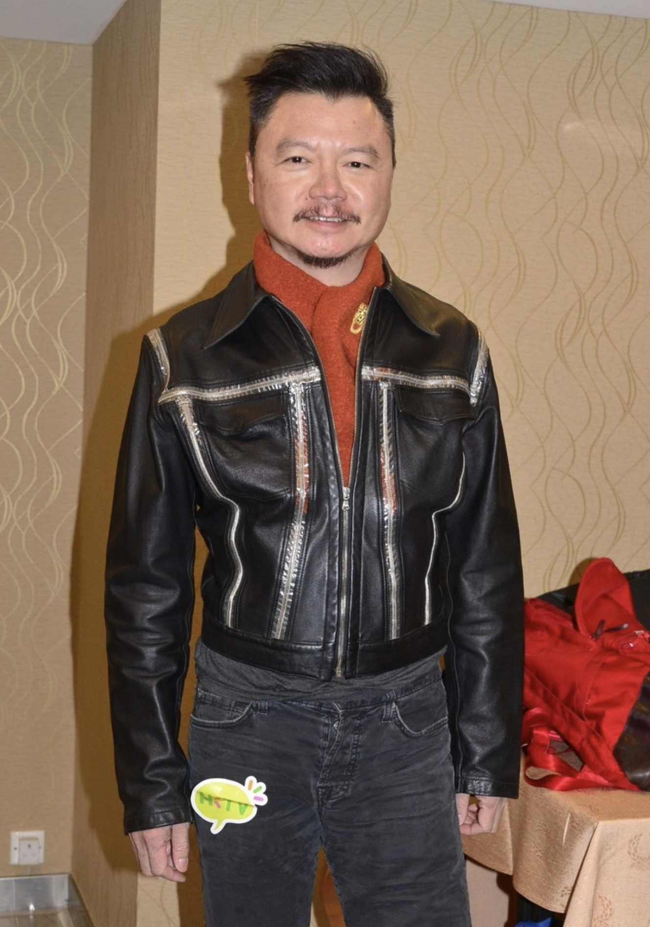 艾威离巢十年态度软化称愿与tvb再合作曾表态宁转行也不回巢