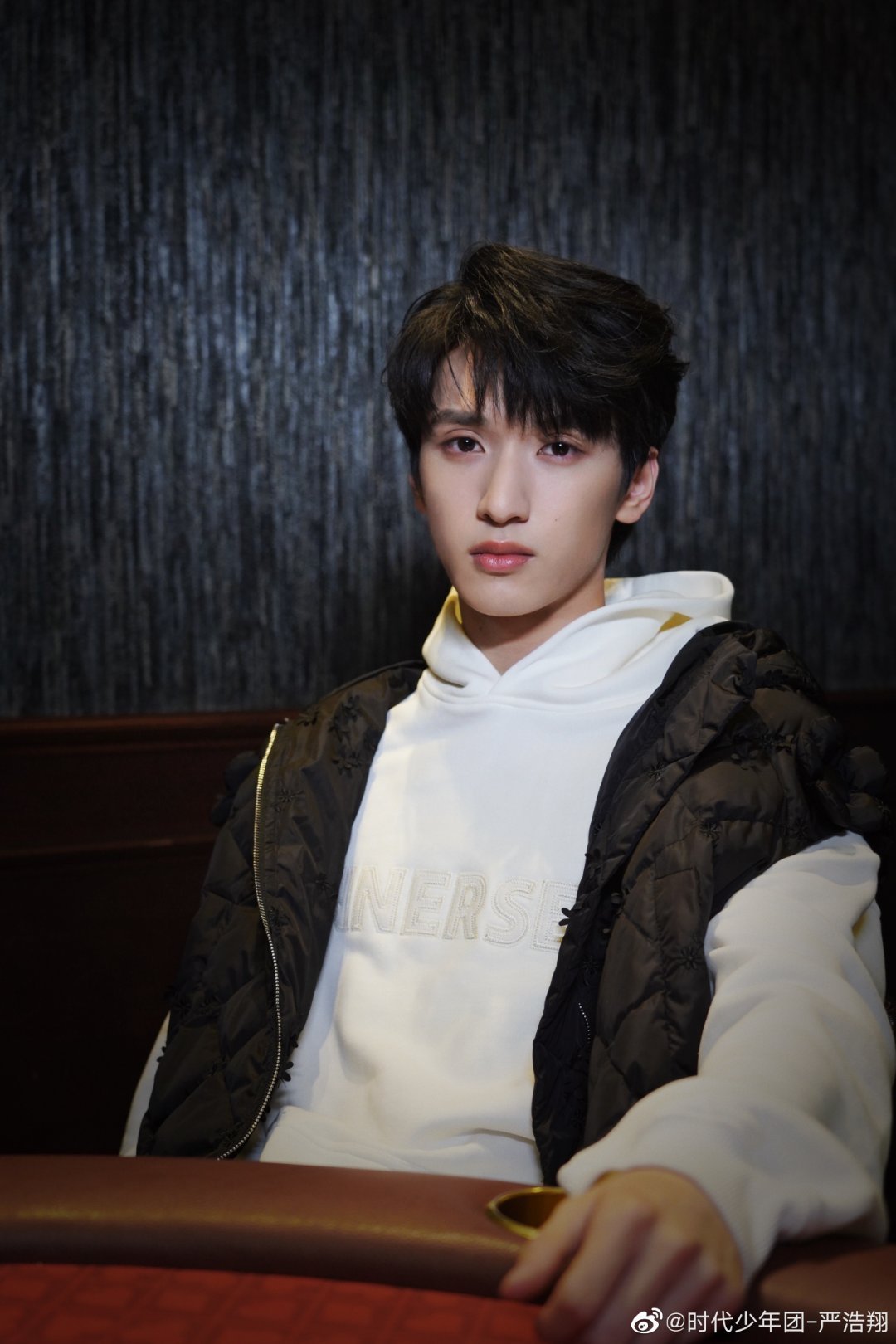 严浩翔|浩翔|眼神_新浪新闻