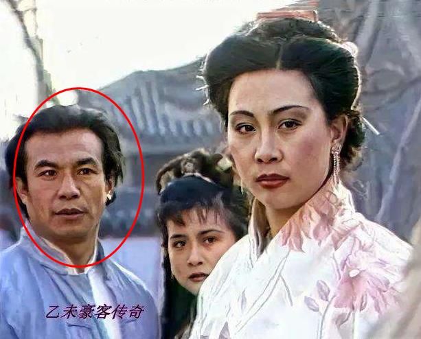 狼行拂晓》中的君靖雅等侠客角色走红一时,成为当红不让的男神级演员