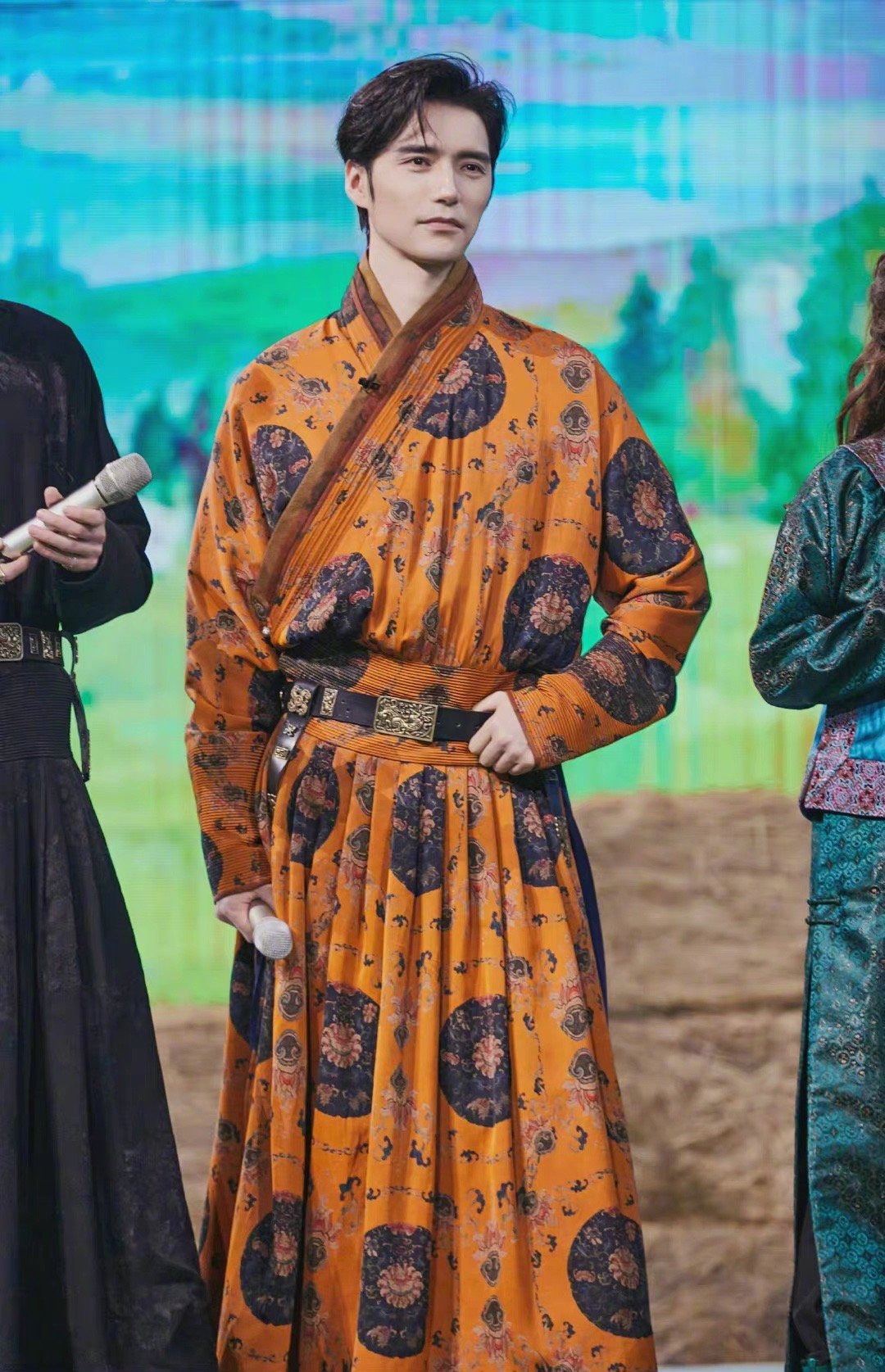 阿云嘎这段蒙古舞该说不说真的挺帅