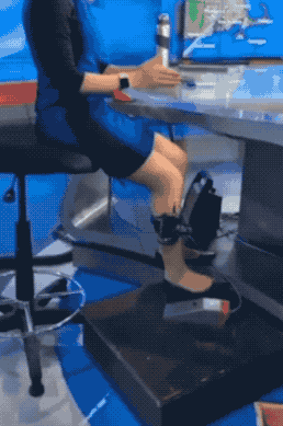 30张罕见的照片,马偷吃小鸡被鸡妈妈发现,鲨鱼被鱼头卡住喉咙休闲区蓝鸢梦想 - Www.slyday.coM 30张罕见的照片,马偷吃小鸡被鸡妈妈发现,鲨鱼被鱼头卡住喉咙休闲区蓝鸢梦想 - Www.slyday.coM