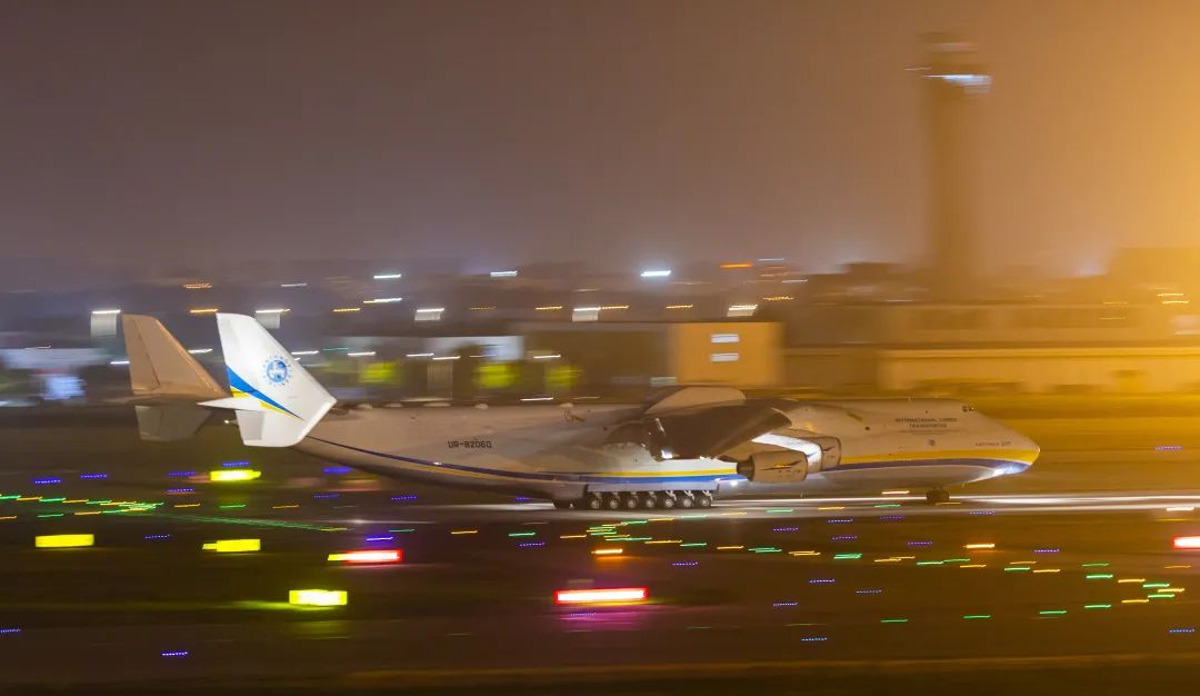 世界最大飞机安休闲区蓝鸢梦想 - Www.slyday.coM