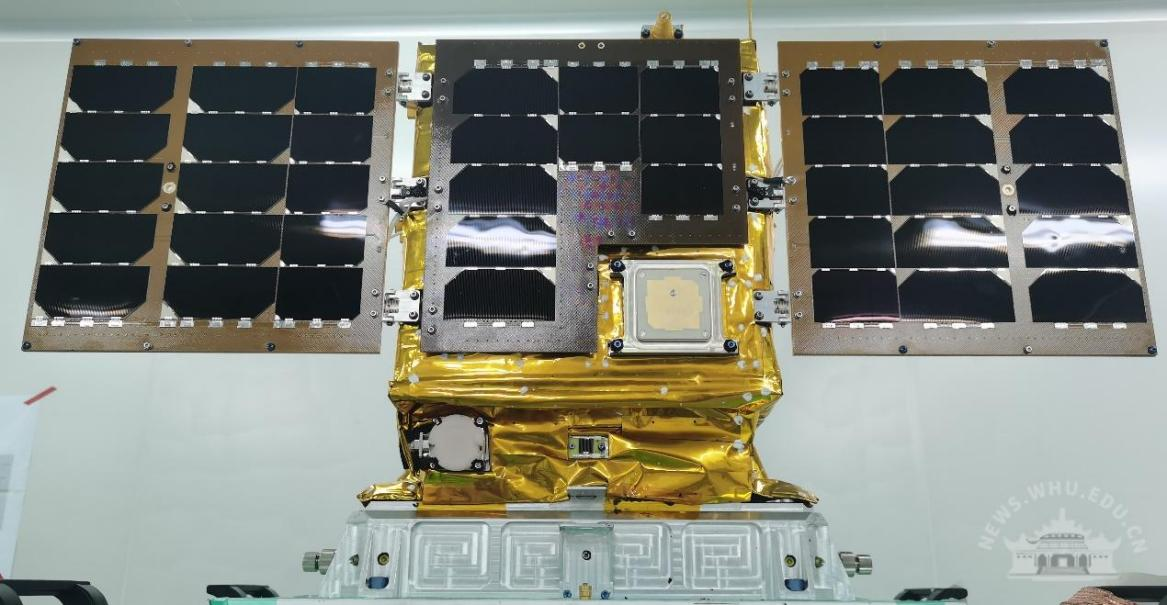 学生也能造卫星，论文写进太空里休闲区蓝鸢梦想 - Www.slyday.coM