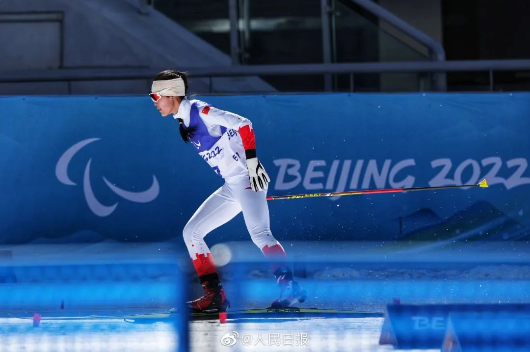 喜提8个金容融！休闲区蓝鸢梦想 - Www.slyday.coM