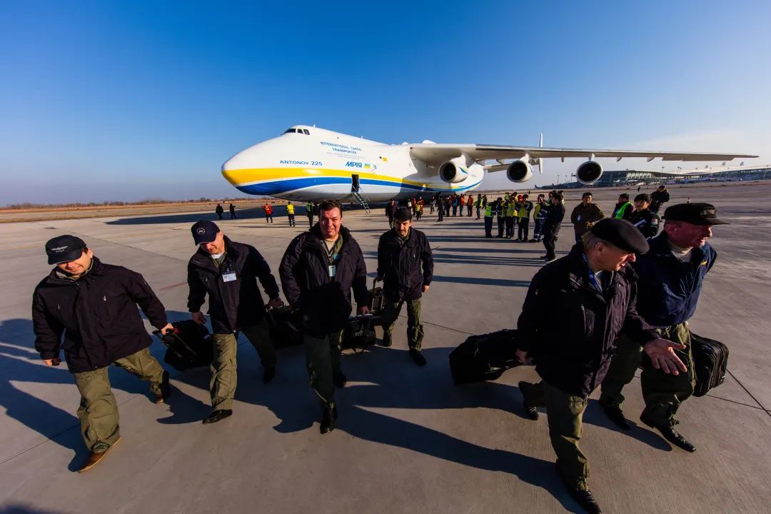 世界最大飞机安休闲区蓝鸢梦想 - Www.slyday.coM