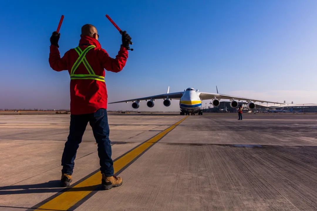 世界最大飞机安休闲区蓝鸢梦想 - Www.slyday.coM