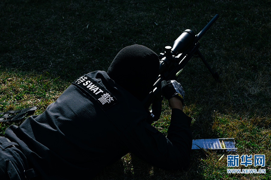 "孤勇者":特警狙击手