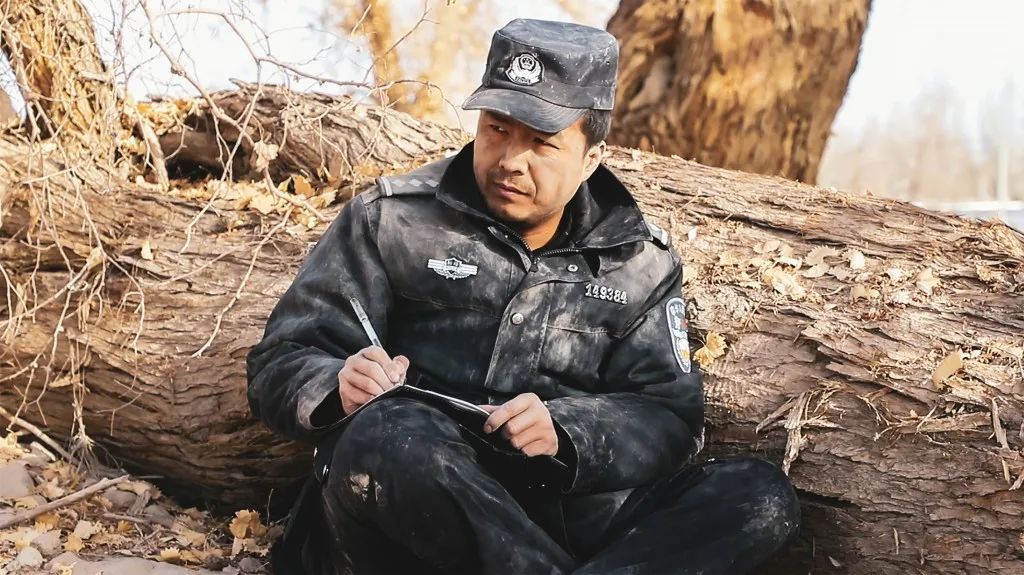 热合曼·艾海提荣获第三批自治区岗位学雷锋标兵|自治区_新浪新闻