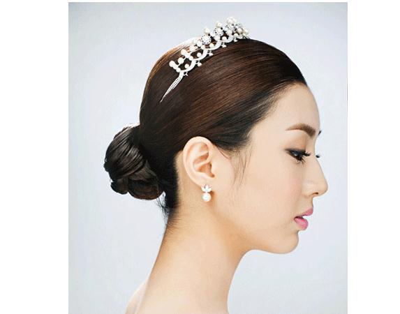 孙艺珍穿白婚纱裙露面,结婚前给粉丝惊喜,发型跟新娘造型匹配休闲区蓝鸢梦想 - Www.slyday.coM 孙艺珍穿白婚纱裙露面,结婚前给粉丝惊喜,发型跟新娘造型匹配休闲区蓝鸢梦想 - Www.slyday.coM