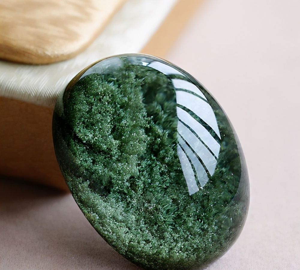 招财水晶三剑客之绿幽灵