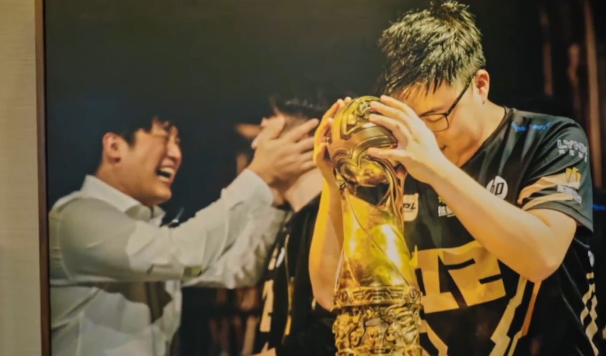 Uzi这次选择当和事佬,他已向BLG妥协,暗示自己不再上场休闲区蓝鸢梦想 - Www.slyday.coM Uzi这次选择当和事佬,他已向BLG妥协,暗示自己不再上场休闲区蓝鸢梦想 - Www.slyday.coM