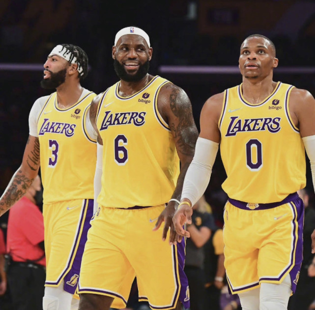 威少妻子太给力!怒喷名嘴为威少喊冤,詹姆斯、威少难救湖人休闲区蓝鸢梦想 - Www.slyday.coM 威少妻子太给力!怒喷名嘴为威少喊冤,詹姆斯、威少难救湖人休闲区蓝鸢梦想 - Www.slyday.coM