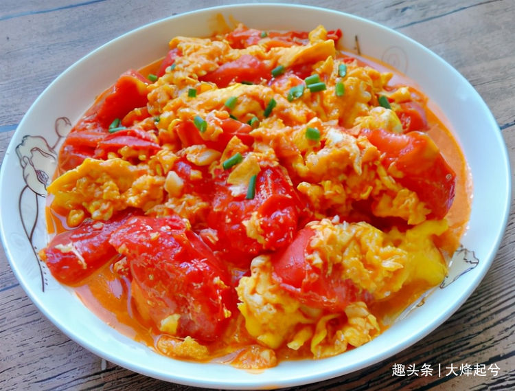 西红柿炒鸡蛋想要好吃有1点是关键大厨教我正确做法特解馋