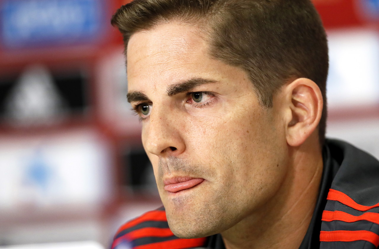 莫雷诺曾在2019年担任西班牙主帅,2021年6月接手格拉纳达,但球队本