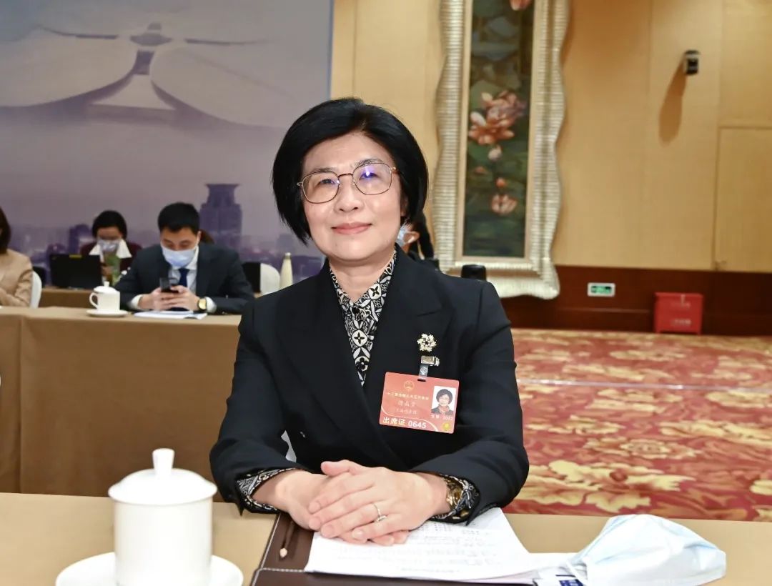 陈晶莹代表助中小企业新生复兴
