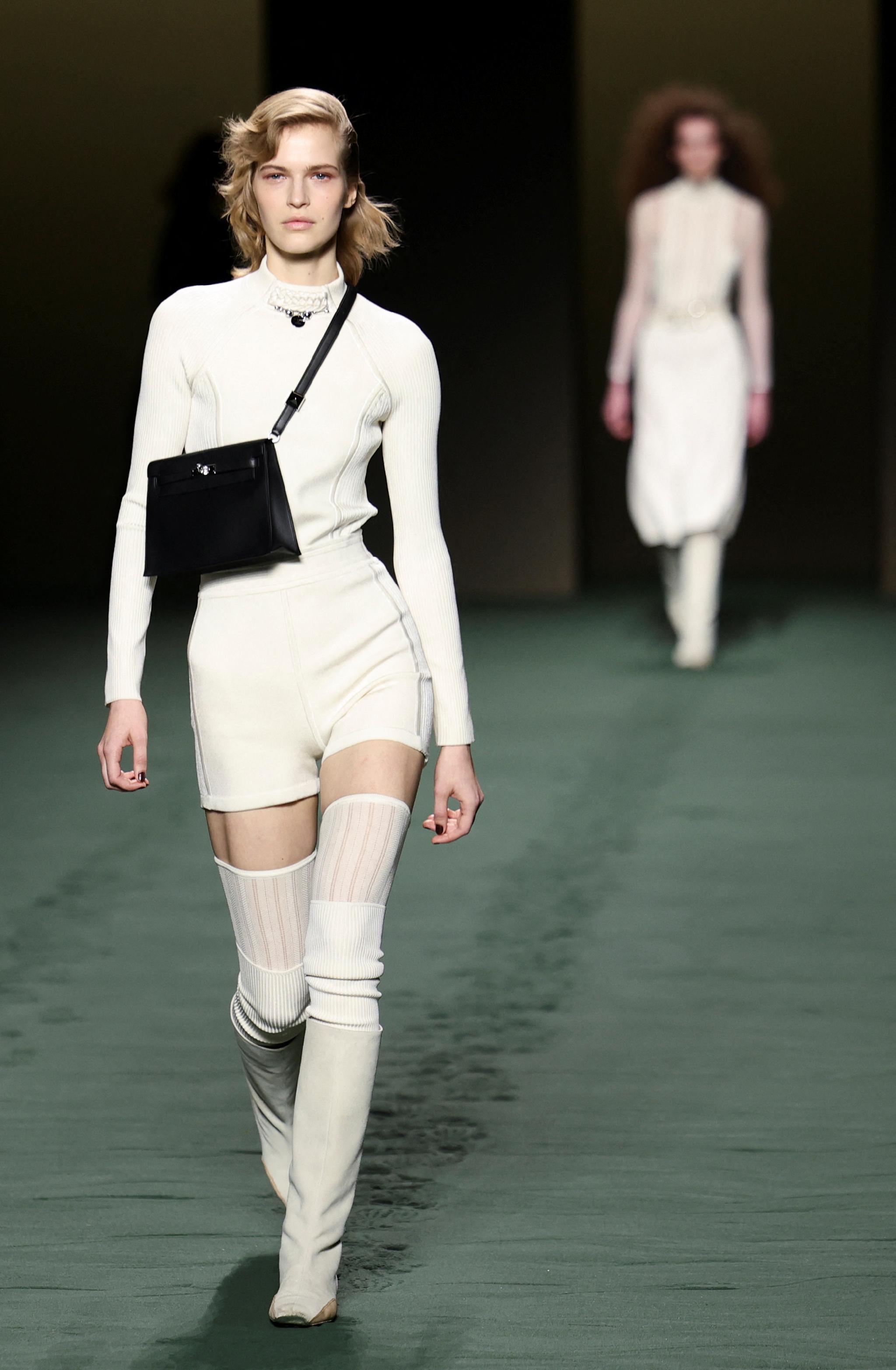 爱马仕发布2022秋冬新品成衣