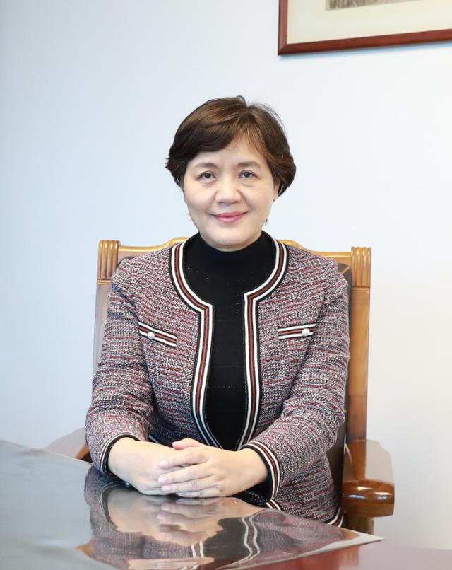 全国人大代表郭姣突破中医药三转难题培养新时代医药人才