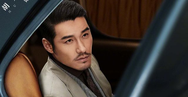 胡兵在剧中的角色也十分出彩,饰演一位和男主能力不相上下的集团总裁