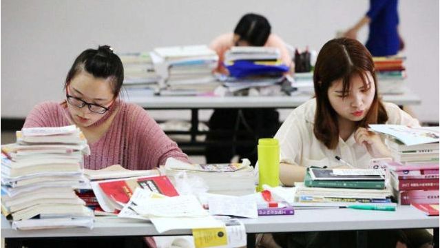 这几种大学生建议别考研,十有八九是“陪跑”,不如趁早工作的好休闲区蓝鸢梦想 - Www.slyday.coM 这几种大学生建议别考研,十有八九是“陪跑”,不如趁早工作的好休闲区蓝鸢梦想 - Www.slyday.coM