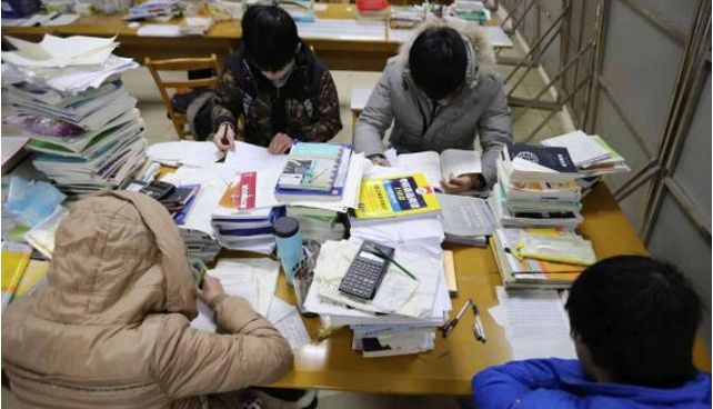 这几种大学生建议别考研,十有八九是“陪跑”,不如趁早工作的好休闲区蓝鸢梦想 - Www.slyday.coM