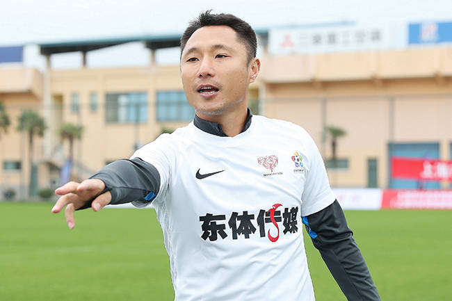 前国脚黄博文首次跻身国字号执教阵营新赛季退役已成定局