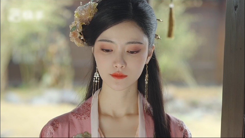 这一波狠狠心疼顾侍卫了,刚受了伤又要被罚,淋整