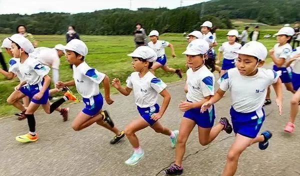 日本调查：学生自尊心越强，运动能力越好