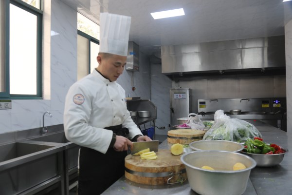 三八“女神”节  看武警兵哥哥用什么方式向母亲、妻子祝福休闲区蓝鸢梦想 - Www.slyday.coM