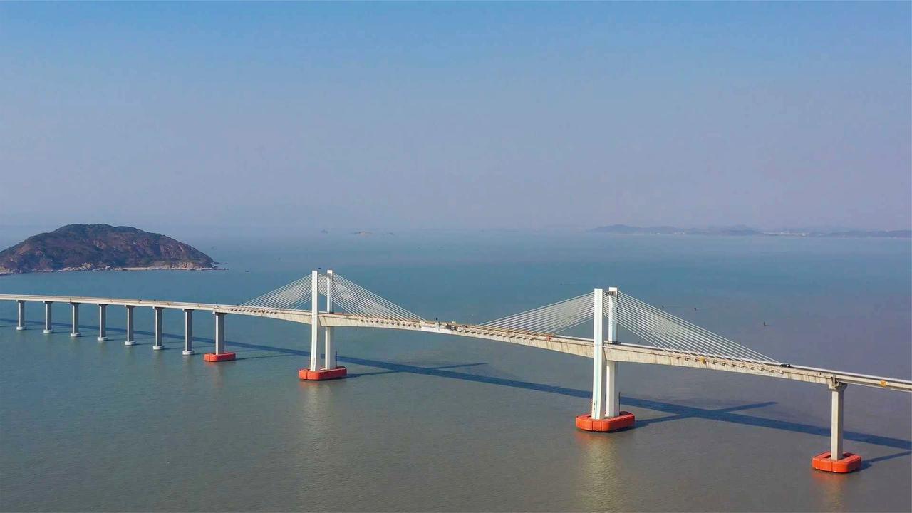 广东南澳大桥,9公里跨海大桥连接汕头与南澳岛,过路费96元