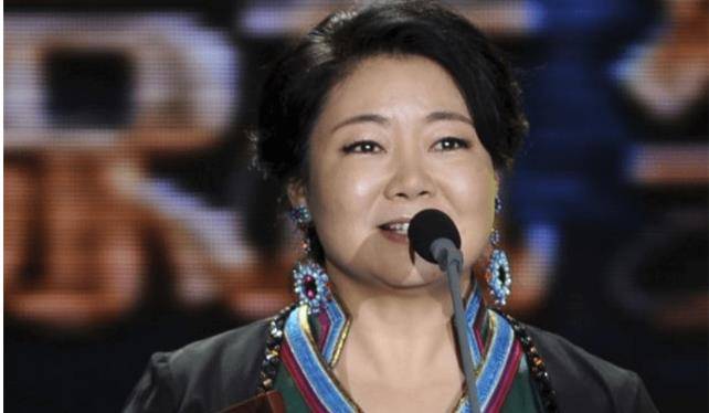 被初恋258元到手的她，因为太丑六年没戏可拍，现在国家一级演员休闲区蓝鸢梦想 - Www.slyday.coM