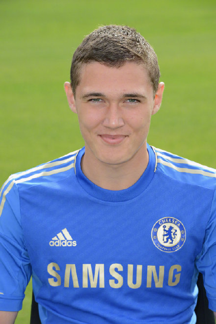 加盟切尔西10年的后卫 抢先阿布一脚 离开俱乐部了休闲区蓝鸢梦想 - Www.slyday.coM 加盟切尔西10年的后卫 抢先阿布一脚 离开俱乐部了休闲区蓝鸢梦想 - Www.slyday.coM