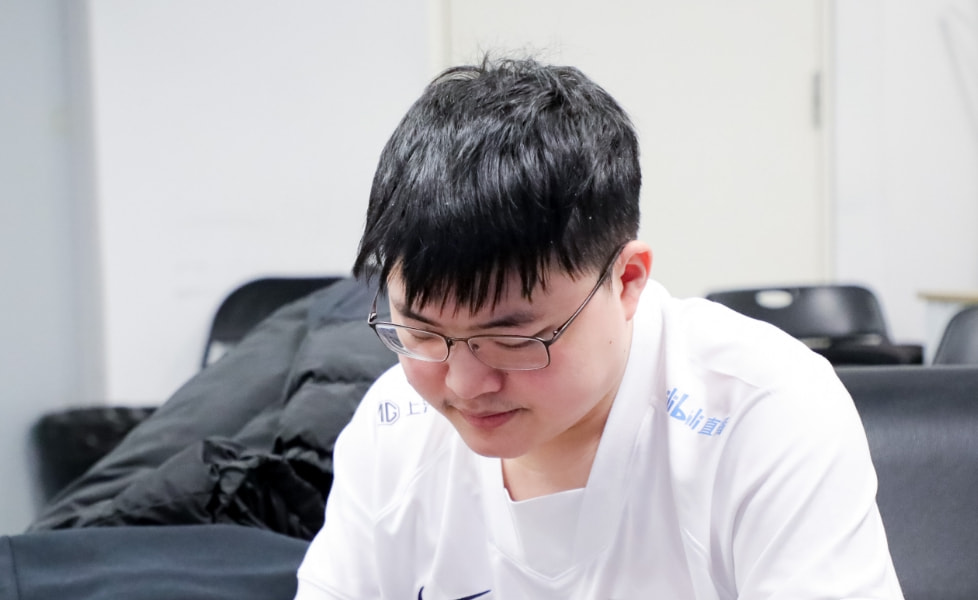 Uzi再不上场第一就没啦!Rookie一项数据即将登顶休闲区蓝鸢梦想 - Www.slyday.coM Uzi再不上场第一就没啦!Rookie一项数据即将登顶休闲区蓝鸢梦想 - Www.slyday.coM