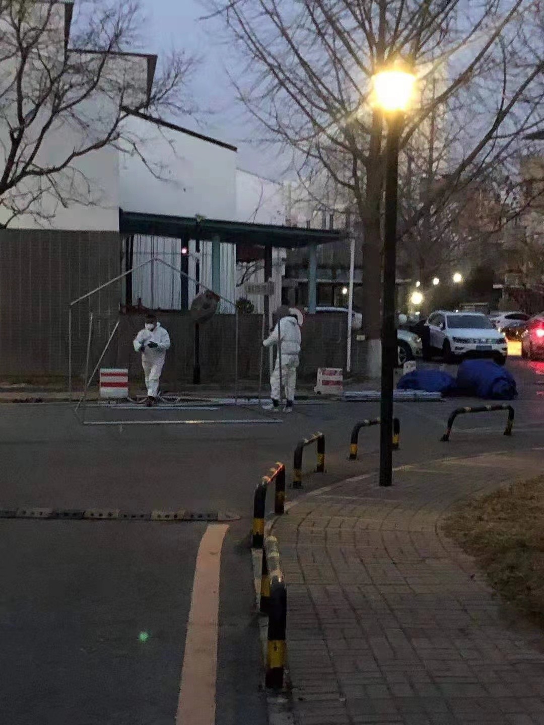 直击朝阳万科青青家园第一时间启动响应居民生活有保障