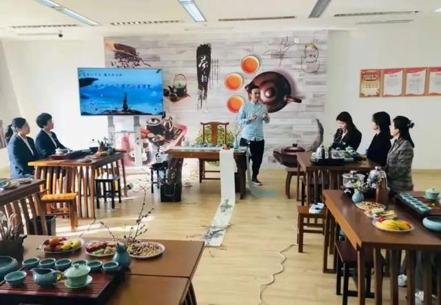 他们是谁？在市民文化中心学到了啥？一起来看！休闲区蓝鸢梦想 - Www.slyday.coM