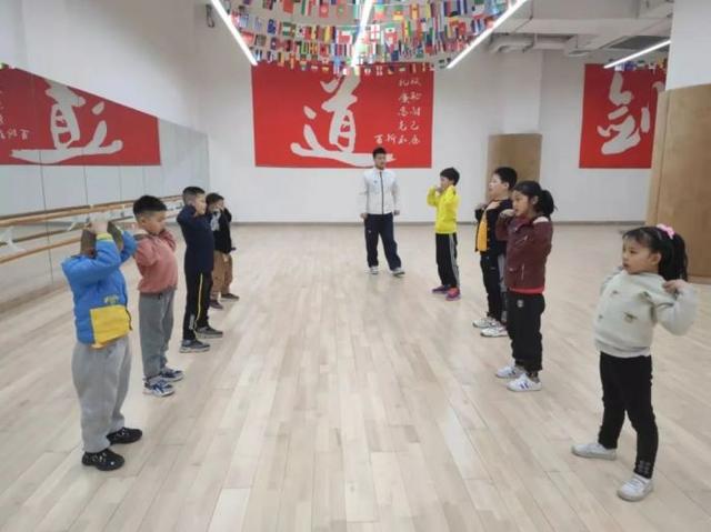 他们是谁？在市民文化中心学到了啥？一起来看！休闲区蓝鸢梦想 - Www.slyday.coM